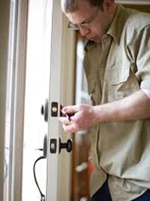 Keystone Locksmith Shop Overland Park, KS 913-364-2661 - lock-opening